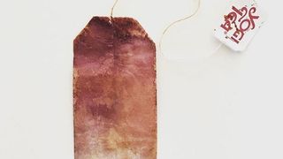 Iskorištene vrećice od čaja pretvara u prava umjetnička djela