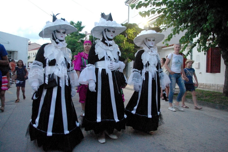 Paški ljetni karneval 2014. Paški ljetni karneval 2014.