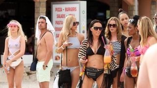 Zrće: Drugi dan Hideout festivala privukao je mnogobrojnu publiku na after beach party, Photo: Luka Stanzl/PIXSELL Zrće: Drugi dan Hideout festivala privukao je mnogobrojnu publiku na after beach party, Photo: Luka Stanzl/PIXSELL