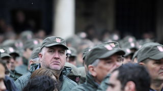 Dubrovnik, 061211.
Svecani mimohod i postrojavanje branitelja grada Dubrovnika iz 1991. godine na Stradunu u sklopu proslave dana Branitelja pred predsjednikom RH Ivom Josipovicem.
Foto: Tonci Plazibat / CROPIX Dubrovnik, 061211.
Svecani mimohod i postrojavanje branitelja grada Dubrovnika iz 1991. godine na Stradunu u sklopu proslave dana Branitelja pred predsjednikom RH Ivom Josipovicem.
Foto: Tonci Plazibat / CROPIX