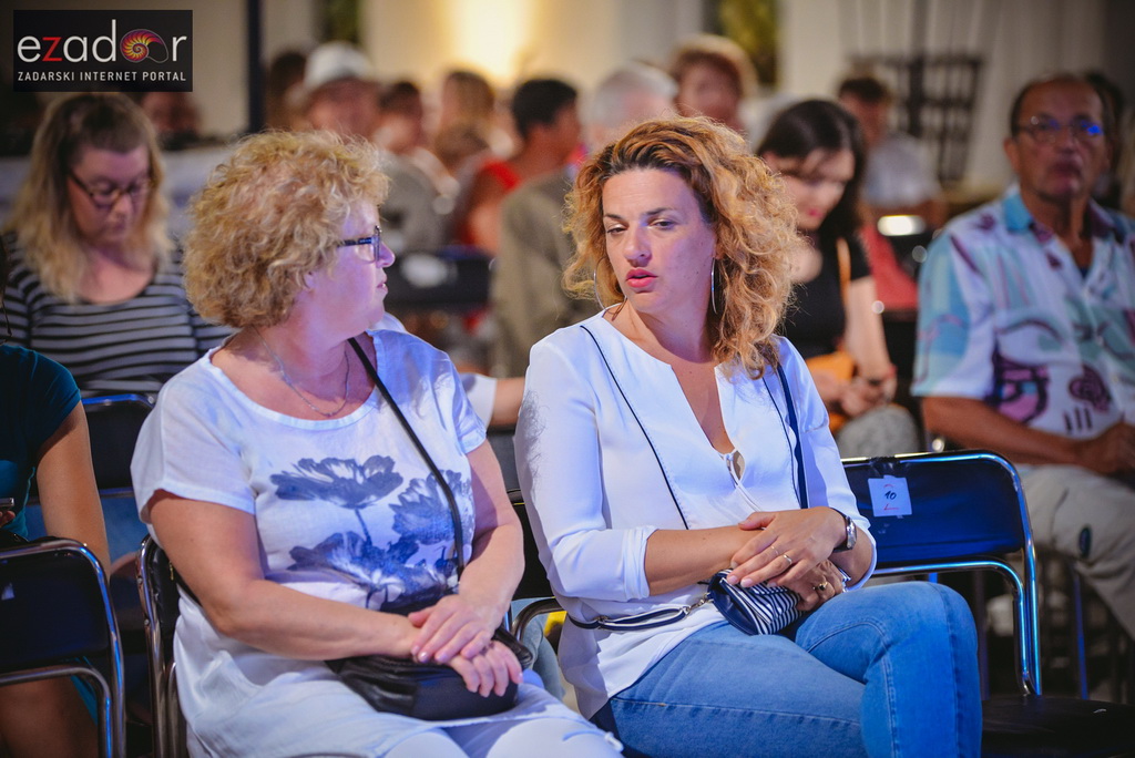 A.K.A. Crescendo @ Atrij palače Cedulin