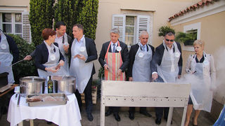 “Hrvatska volontira”: Roštiljada u Domu sv. Frane