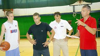 Image 1182999 (auto) Image 1182999 (auto)