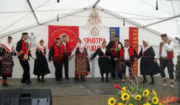 Clanoovi KUD-ova iz Zemunika i Nadina u Banovini, Foto: Zeljko Saric