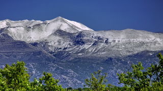 Malo proljetnozimskog ugođaja Južnog Velebita, viđeno sa ličke i morske strane. Foto:Leonard Kvarantan