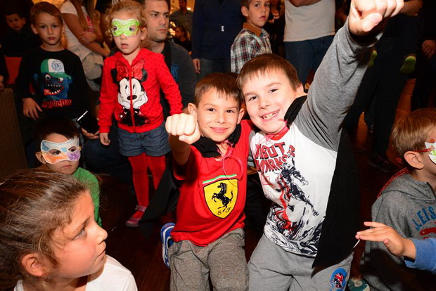 Superheroji u trgovinskom centru Supernova 25. listopada 2014. Foto: Iva Perinčić Superheroji u trgovinskom centru Supernova 25. listopada 2014. Foto: Iva Perinčić