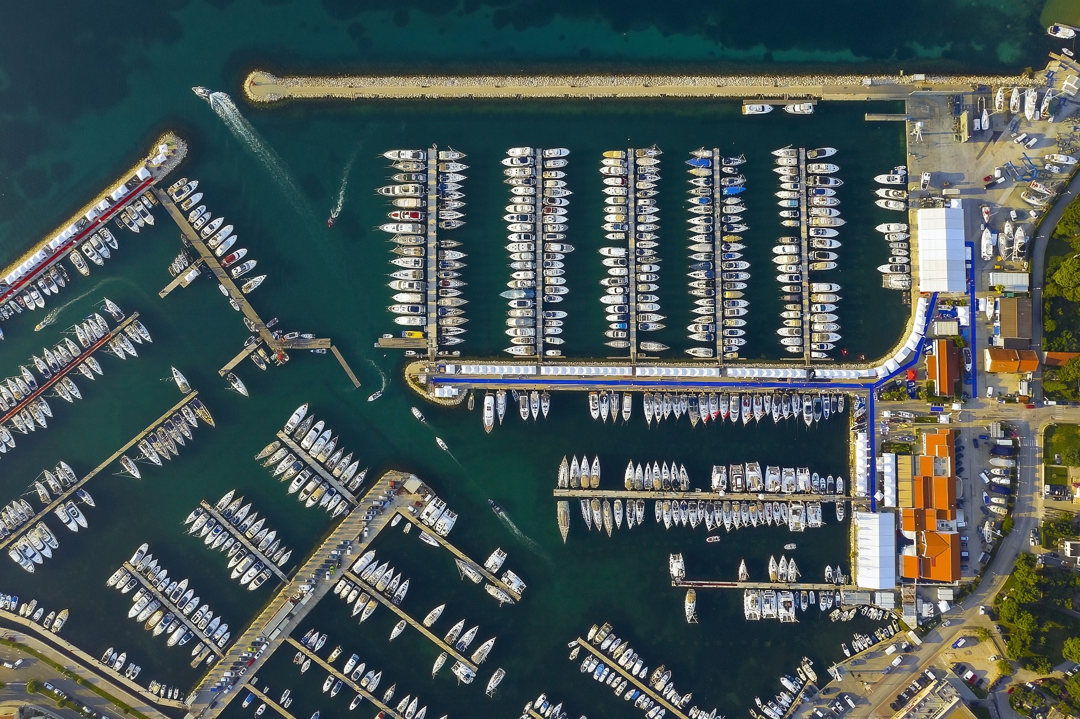 Drugog dana Biograd Boat Show-a počeo 3. Croatia Charter Expo Drugog dana Biograd Boat Show-a počeo 3. Croatia Charter Expo