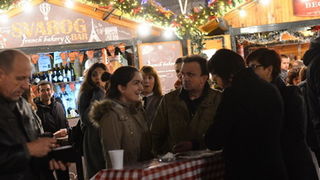 Advent u Zadru: Pavel raspjevao i rasplesao Zadrane na Trgu Petra Zoranića. Foto: Iva Perinčić Advent u Zadru: Pavel raspjevao i rasplesao Zadrane na Trgu Petra Zoranića. Foto: Iva Perinčić