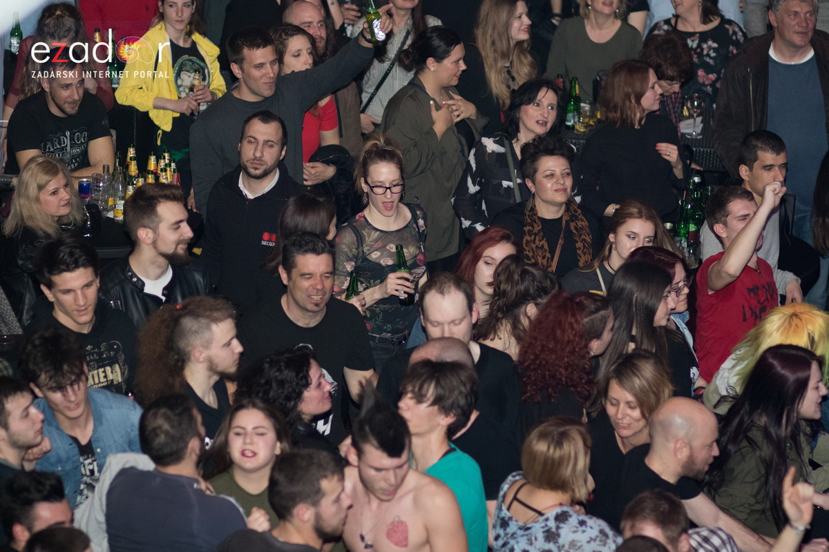 Hladno pivo @ Arsenal Zadar Hladno pivo @ Arsenal Zadar