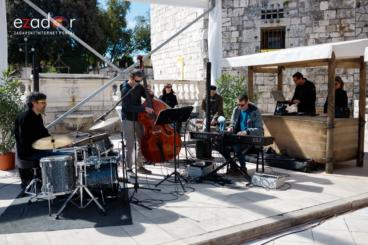 Đir po gradu, subotnja špica 6. travnja 2019. Đir po gradu, subotnja špica 6. travnja 2019.