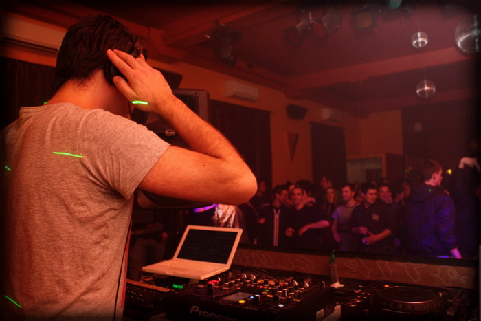 DJ Petar Dundov, DJ Androligic i DJ Mony u Peppers Clubu 5. ozujka, Foto: Iva Idassa