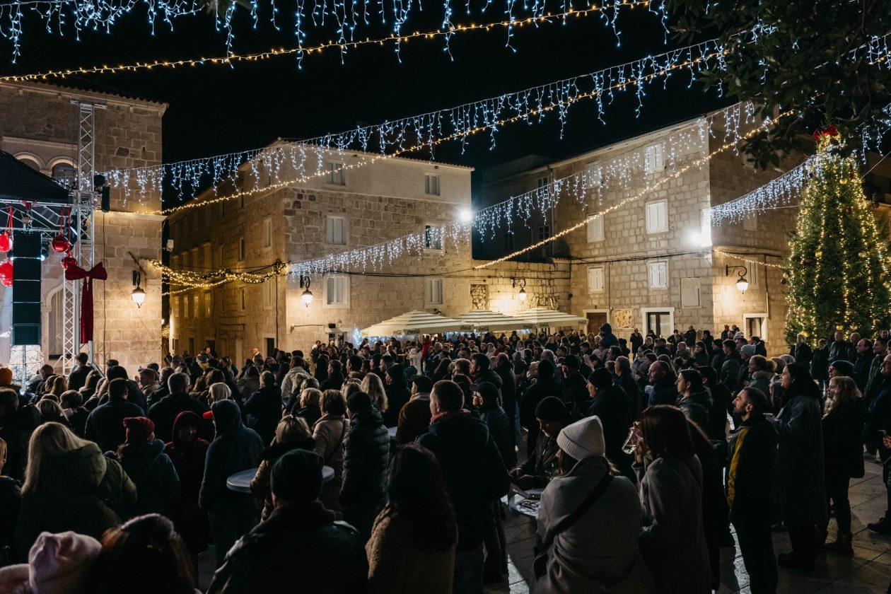 Otvorenje Adventa u Pagu