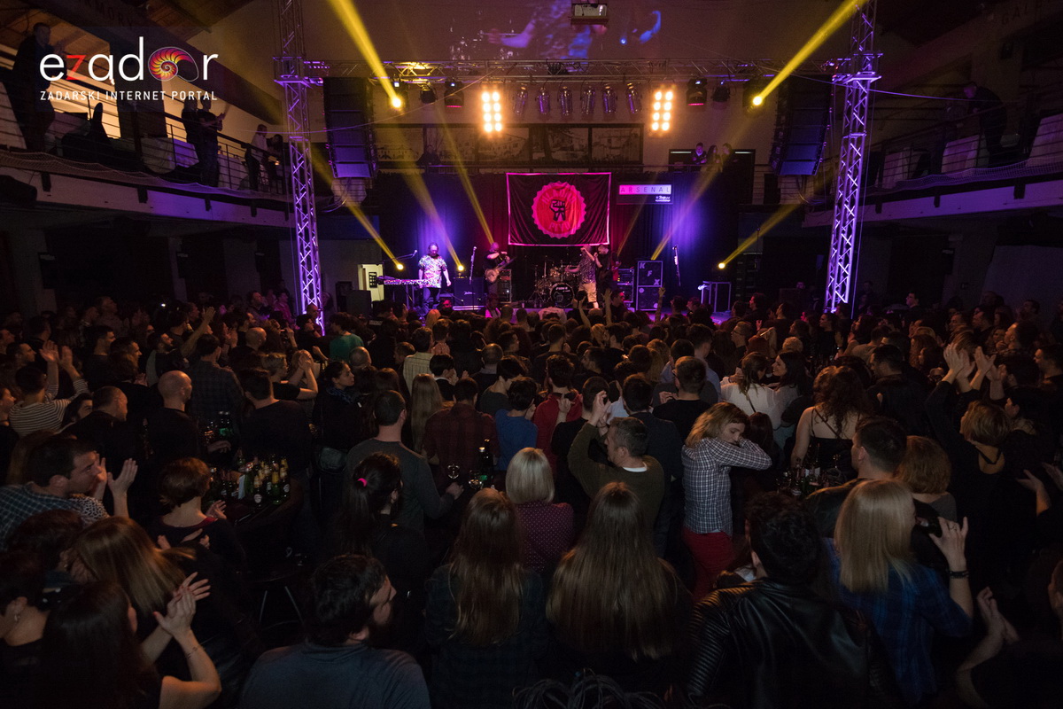 Hladno pivo @ Arsenal Zadar Hladno pivo @ Arsenal Zadar