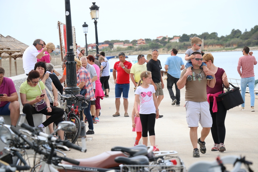 Velika prvosvibanjska fešta na Viru Velika prvosvibanjska fešta na Viru