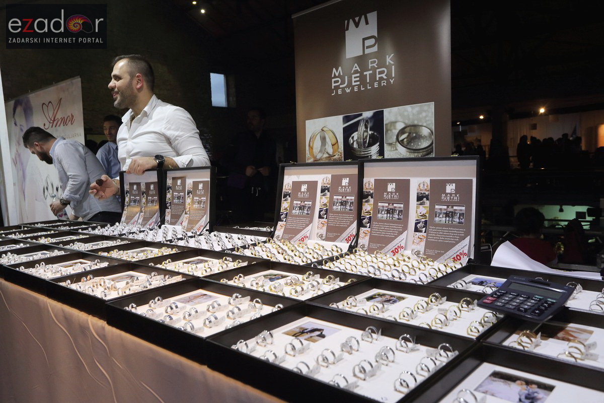 10. Festival vjenčanja: Modna revija vjenčanica i revija cvijeća 5. ožujka 2017.