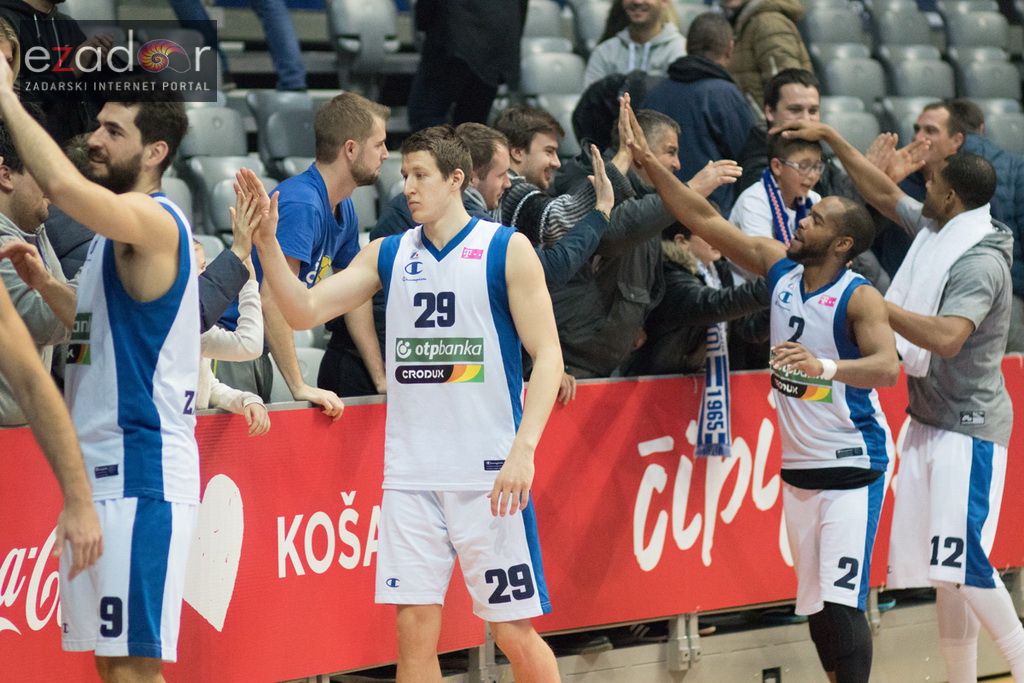 HT Premijer liga: 9. kolo: KK Zadar – GKK Šibenik 81-72. Pozdrav navijačima