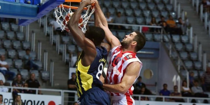 ZDBT 2015: KK Crvena Zvezda – Fenerbahçe Ülker 65-88 ZDBT 2015: KK Crvena Zvezda – Fenerbahçe Ülker 65-88