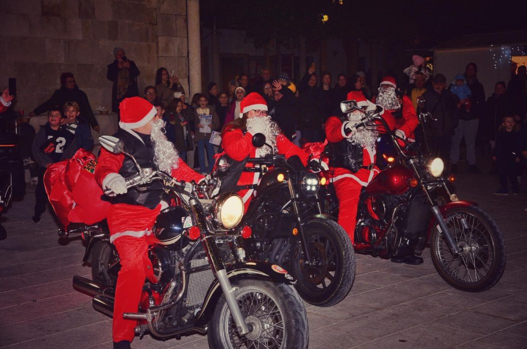 595924370_1428488502614162_5650973850705944585_n Moto Božićnjaci oduševili paške mališane