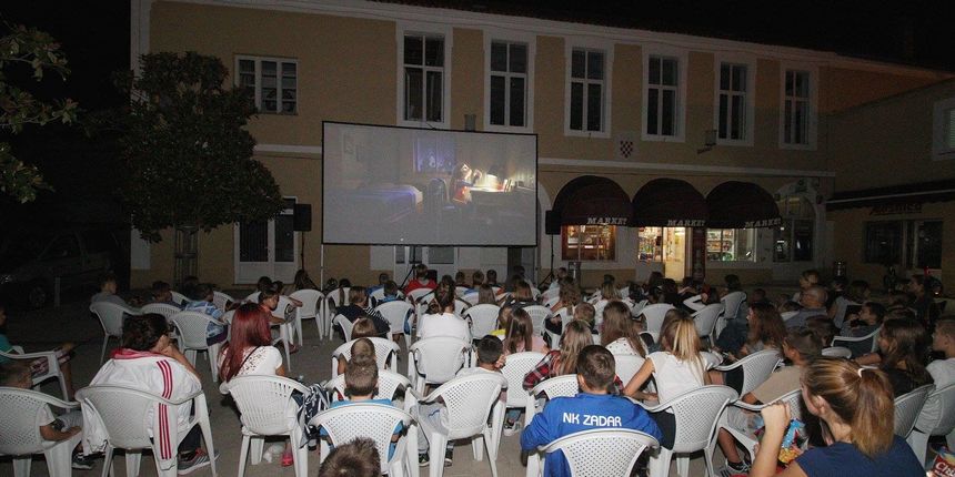 Filmska večer povodom otvorenja Ljetnog kina u Bibinjama Filmska večer povodom otvorenja Ljetnog kina u Bibinjama