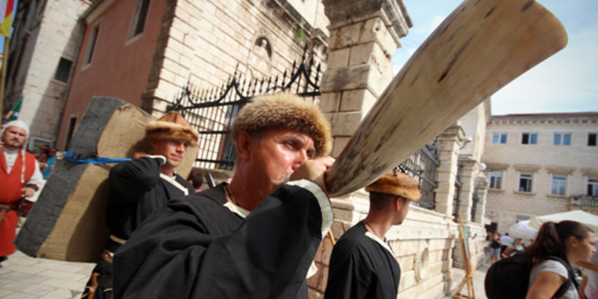 Vitezovi vranski na Narodnom trgu (foto:Saša Čuka)