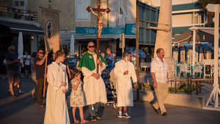 Procesija u Biogradu na blagdan sv. Roka, foto: Vinko Pešić Procesija u Biogradu na blagdan sv. Roka, foto: Vinko Pešić