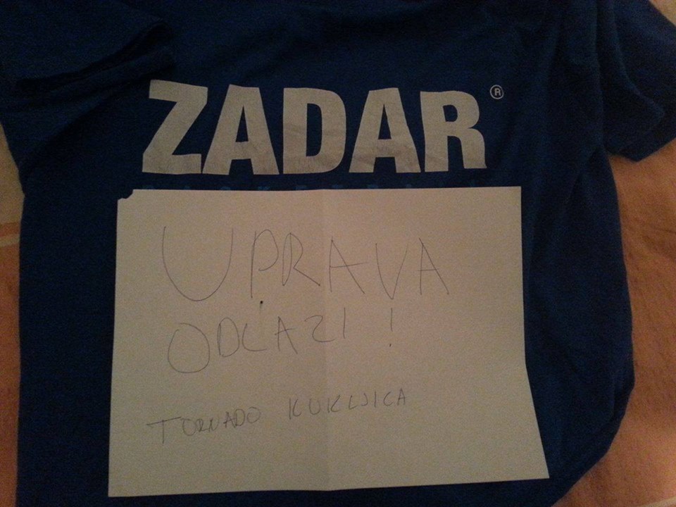 Image 379439 (auto) Image 379439 (auto)