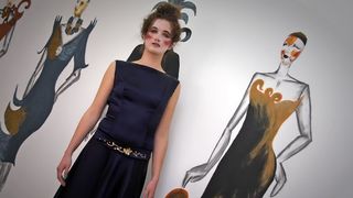 1900 kn; Haljinu dizajnira Klara Dedić: rukom oslikan saten-elastin (foto: Marin Gospić)