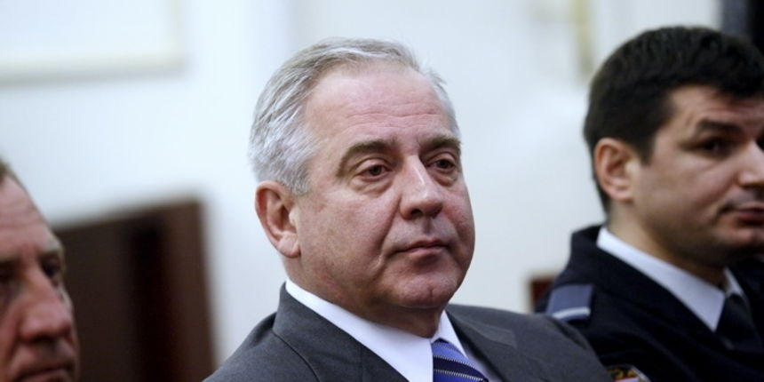 Zagreb, 040313.
Zupanijski sud.
Nastavak sudjenja Ivi Sanaderu i ostalima za slucaj Fimi media. Kao svjedok dosao je Ivan Suker.
Na fotografiji: Ivo Sanader.
Foto: Tomislav Kristo / CROPIX Zagreb, 040313.
Zupanijski sud.
Nastavak sudjenja Ivi Sanaderu i ostalima za slucaj Fimi media. Kao svjedok dosao je Ivan Suker.
Na fotografiji: Ivo Sanader.
Foto: Tomislav Kristo / CROPIX