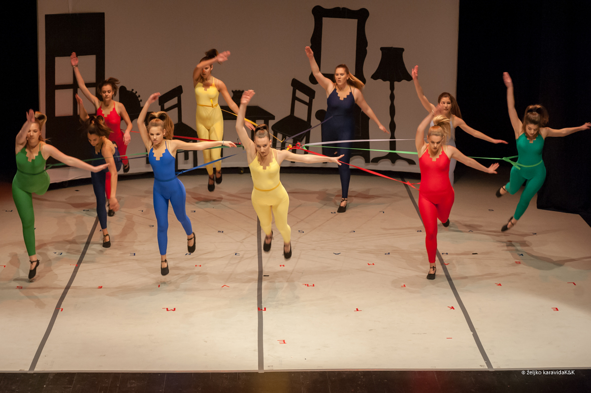 HNK Zadar: Predstava plesne udruge Gesta – “Odgojooj”