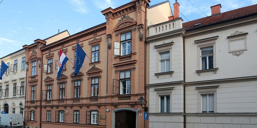 Ustavni sud Ustavni sud