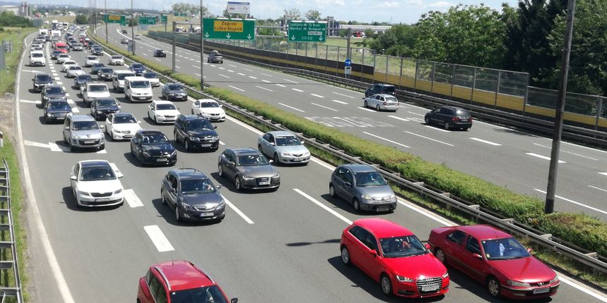 Kolone na autocestama