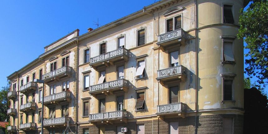 Trg Tri bunara, foto: www.panoramio.com Trg Tri bunara, foto: www.panoramio.com