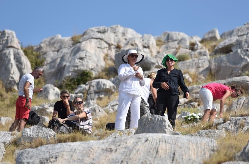 Obilježena 9. obljetnica kornatske tragedije u kojoj je život izgubilo 12 vatrogasaca. Photo: Hrvoje Jelavić/PIXSELL Obilježena 9. obljetnica kornatske tragedije u kojoj je život izgubilo 12 vatrogasaca. Photo: Hrvoje Jelavić/PIXSELL