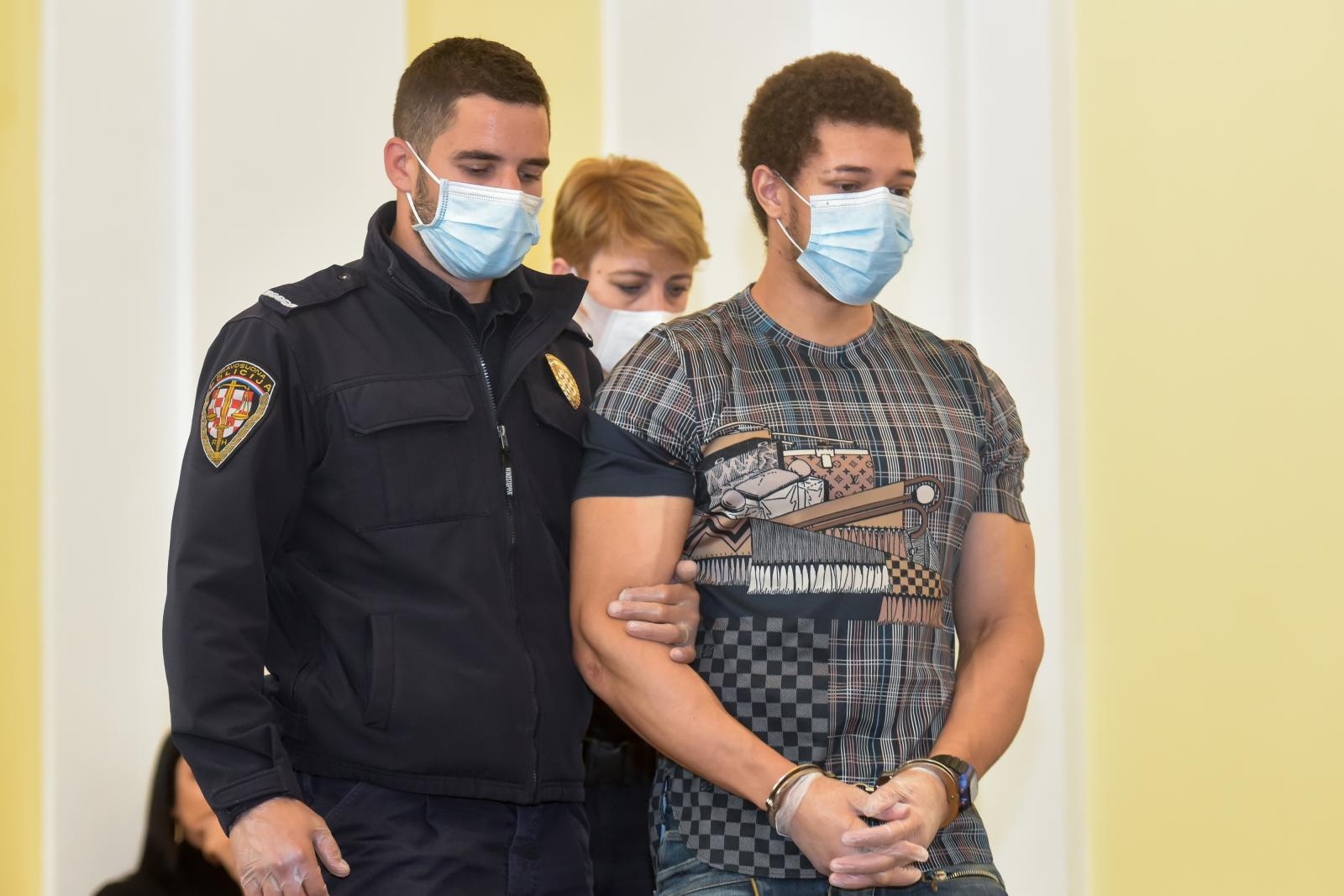 Županijski sud u Zadru: Završeno suđenje britancu Douglasu Caneu Županijski sud u Zadru: Završeno suđenje britancu Douglasu Caneu