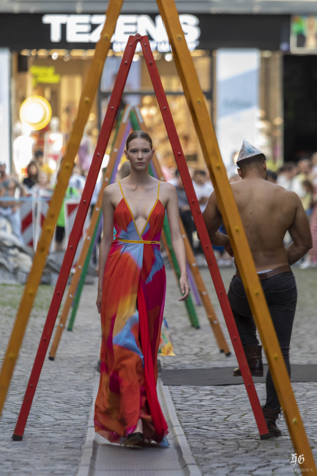 Ulična modna revija #INSPIREDBYART by Hippy Garden Ulična modna revija #INSPIREDBYART by Hippy Garden