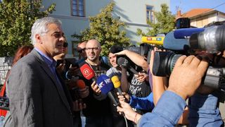 Danas je nakon ispitivanja u Zagrebu u stan u zadarskim Arbanasima od strane policije doveden bivši državni tajnik Zdravko Livaković kako bi se uz njegovu prisutnost i prisutnost njegova odvjetnika obavila pretraga stana. Pretpostavlja se da se istražuje