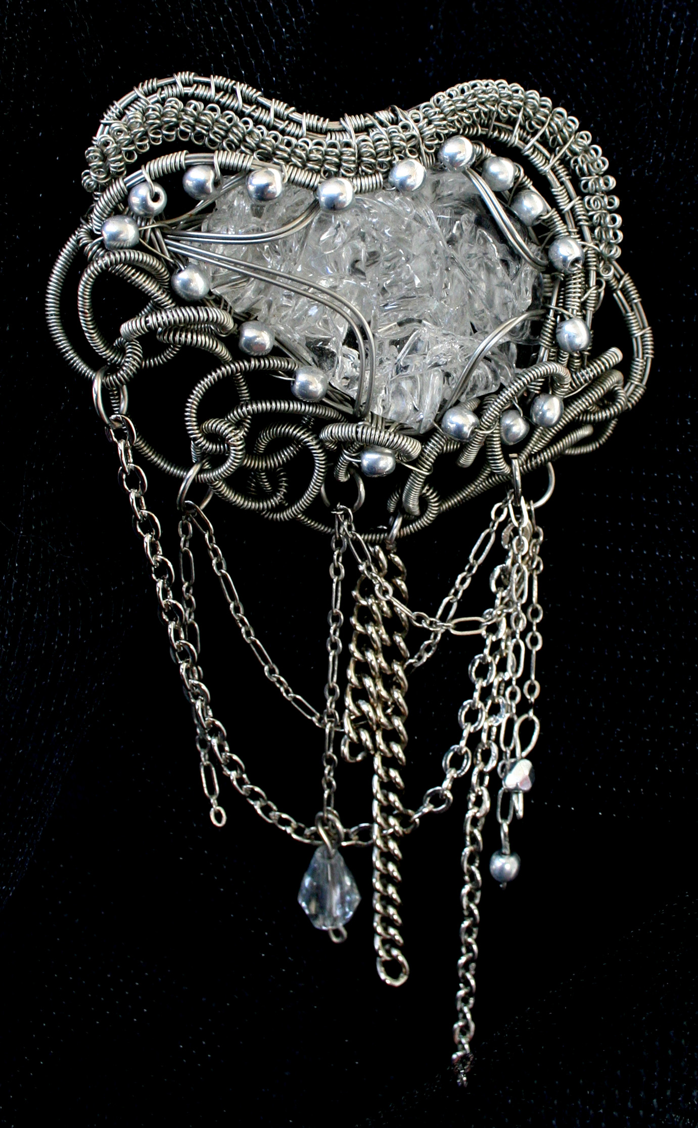 Izložba nakita u Muzeju antičkog stakla