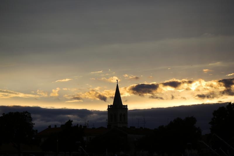 Kišni ponedjeljak, prvi dan rujna, ipak je završio lijepim smirajem nad Zadarskim kanalom, Foto: Filip Brala/PIXSELL Kišni ponedjeljak, prvi dan rujna, ipak je završio lijepim smirajem nad Zadarskim kanalom, Foto: Filip Brala/PIXSELL