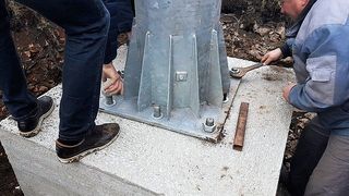 Postavljaju se reflektori na stadion biogradskog HNK Primorac Postavljaju se reflektori na stadion biogradskog HNK Primorac