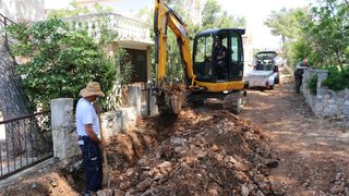 Vir: Radovi na postavljanju javne rasvjete i asfaltiranju prometnica Vir: Radovi na postavljanju javne rasvjete i asfaltiranju prometnica