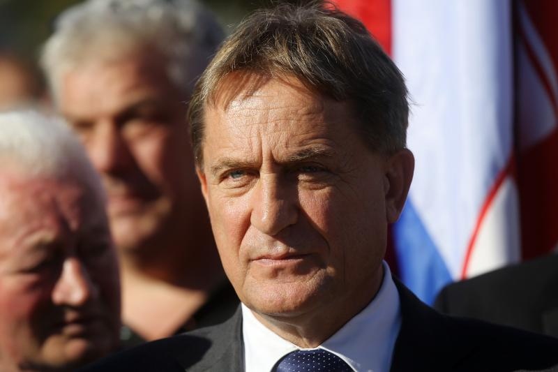 Kolonom sjećanja i polaganjem vijenaca obilježena 23. obljetnica stradanja Škabrnje, Foto: Filip Brala/PIXSELL Kolonom sjećanja i polaganjem vijenaca obilježena 23. obljetnica stradanja Škabrnje, Foto: Filip Brala/PIXSELL