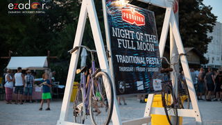 Započela 18. Noć punog miseca na zadarskoj rivi Započela 18. Noć punog miseca na zadarskoj rivi