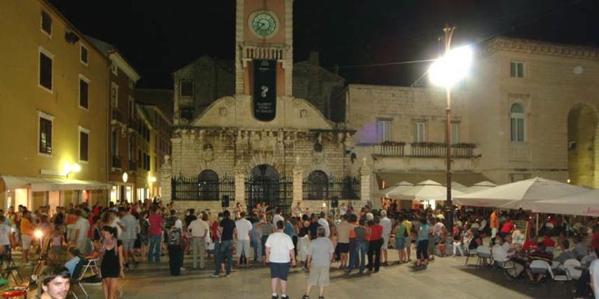 “Kopito” na Narodnom trgu 13. srpnja 2008. “Kopito” na Narodnom trgu 13. srpnja 2008.