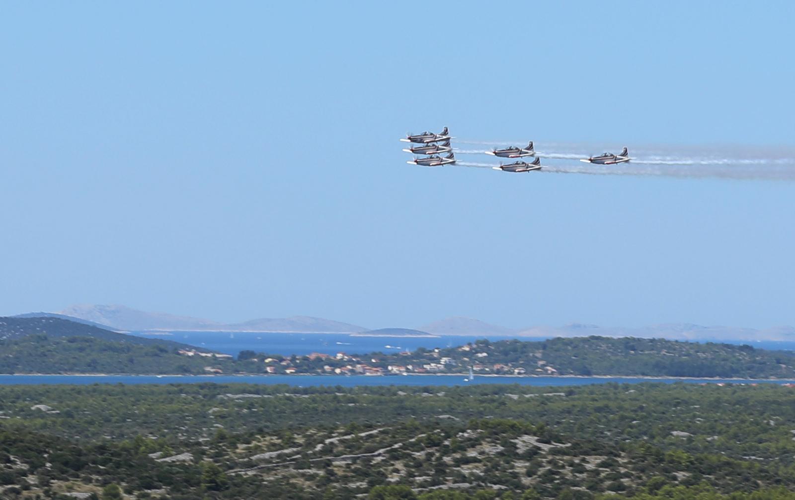 Krila Oluje slave 18. rođendan preletom preko 18 gradova na obali Krila Oluje slave 18. rođendan preletom preko 18 gradova na obali