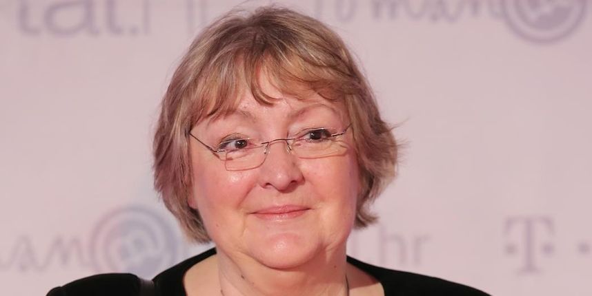 U Muzeju suvremenu umjetnosti u sklopu proslave 15. rodjendana Tportala odrzano je proglasenje pobjednika i dodjela T Portalove knjizevne nagrade. Pobjednica Dubravka Ugresic.