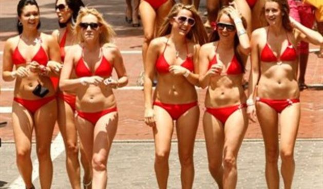 Ljepotice u bikinijima oborile svjetski rekord