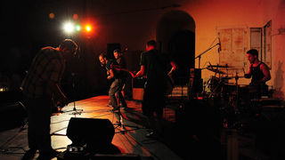 Zadar, 2.8.2013. snimio: Nenad Marčev 

Mario Huljev i
Dino Dvornik tribute band

Jurica Leikauff, klavijature, 
Marko Duvnjak, bubnjar, 
Alen Svetopetrić, bas gitara, 
Zoran Jex Jaeger, gitara,
Ivan Premelč, saksofon.


Dvorište Providurove palače