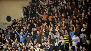 Sibenik ,170213.
Dvorana Baldekin 
Derbi utakmica izmedju GKK Sibenik i Sonik Puntamika Zadar za prvaka A2 Hrvatske kosarkaske lige Jug.
Na fotografiji: navijaci.
Foto: Niksa Stipanicev / CROPIX