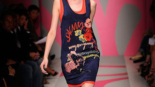 DKNY – Proljeće 2010. (foto: www.coutorture.com)