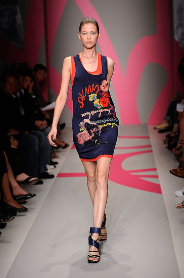 DKNY – Proljeće 2010. (foto: www.coutorture.com)